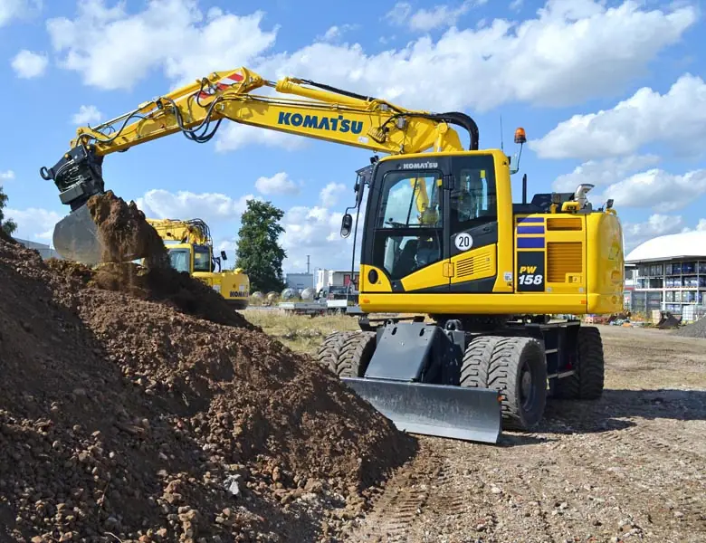 Komatsu PW158-11