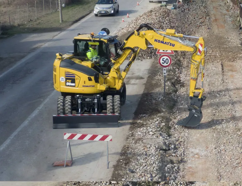 Komatsu PW98MR-11